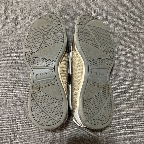 NWOT Sperry top siders size 5 1/2 - Picture 2 of 9